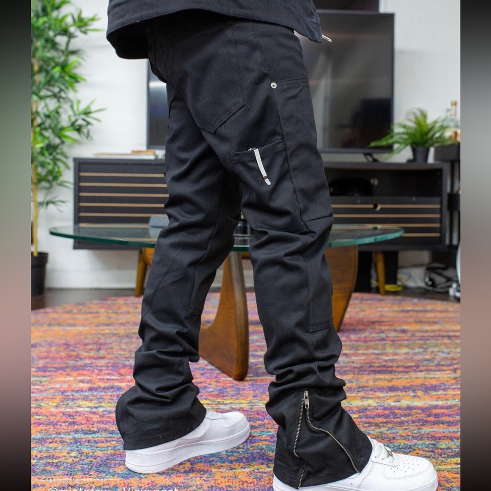 Mint Crew - Carpenter Flare Pants